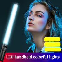 عصا إضاءة LED محمولة للتصوير الفوتوغرافي مع درجة حرارة قابلة للتعديل وضوء جليدي